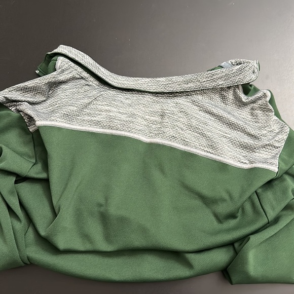 Men’s large packers lambeau field champion dri-fit long sleeve quarter zip - Picture 2 of 2